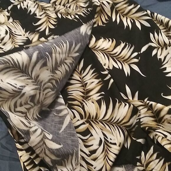 Revamped Palm leaf spaghetti strap romper with back bow tie and cut out - Picture 3 of 10